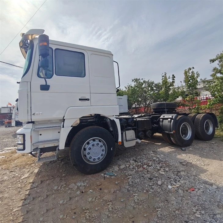 Durable 6X4 Diesel Tractor, Shaanxi F3000 Truck For Hauling